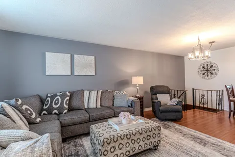 630 William Street, ON L4R 2T3