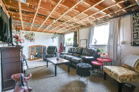 229 Mountain Avenue, ON L0K 2C0