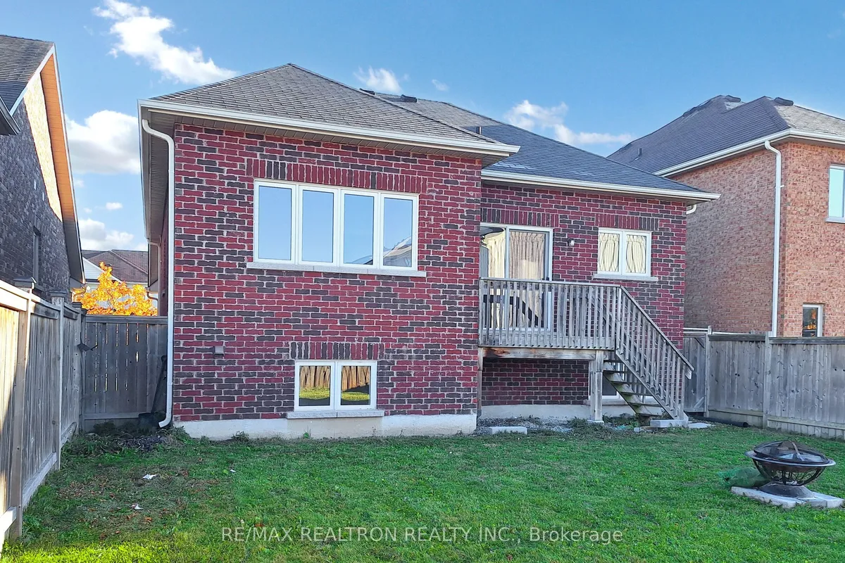 51 Pearcey Crescent, ON L4N 6R8