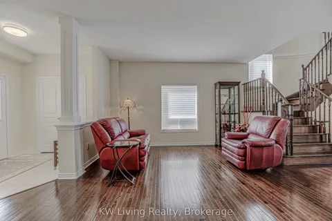 14 Charlemagne Avenue, ON L4M 0A9