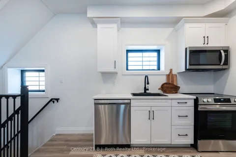 339 First Street, ON L4R 3P3