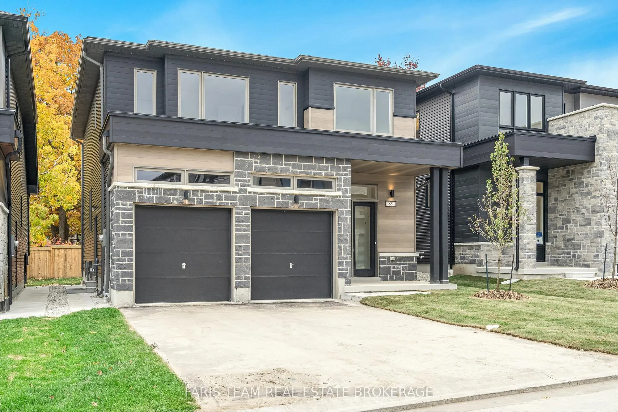 89 Berkely Street, ON L9Z 2N5