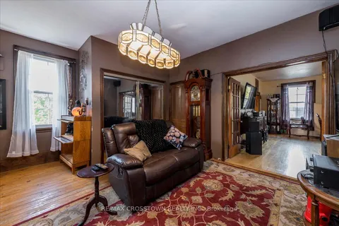 10 Eplett Street, ON L0K 1E0