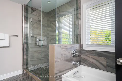 21 Marta Crescent, ON L4N 3N6