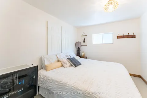 43 Manitou Crescent, ON L9M 0C6