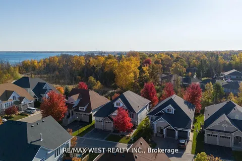 44 Starboard Circle, ON L9Z 0E9