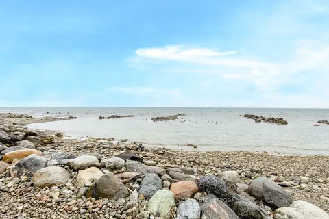 46 William Avenue, ON L9Z 2X3