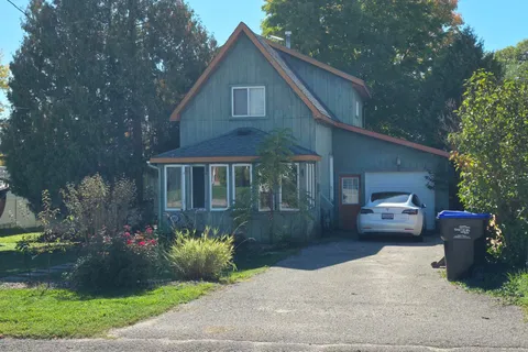 10 Lucy Street, ON L9M 1K7