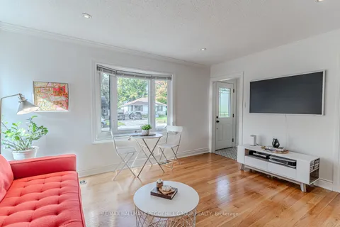 5 Newton Street, ON L4M 3N2