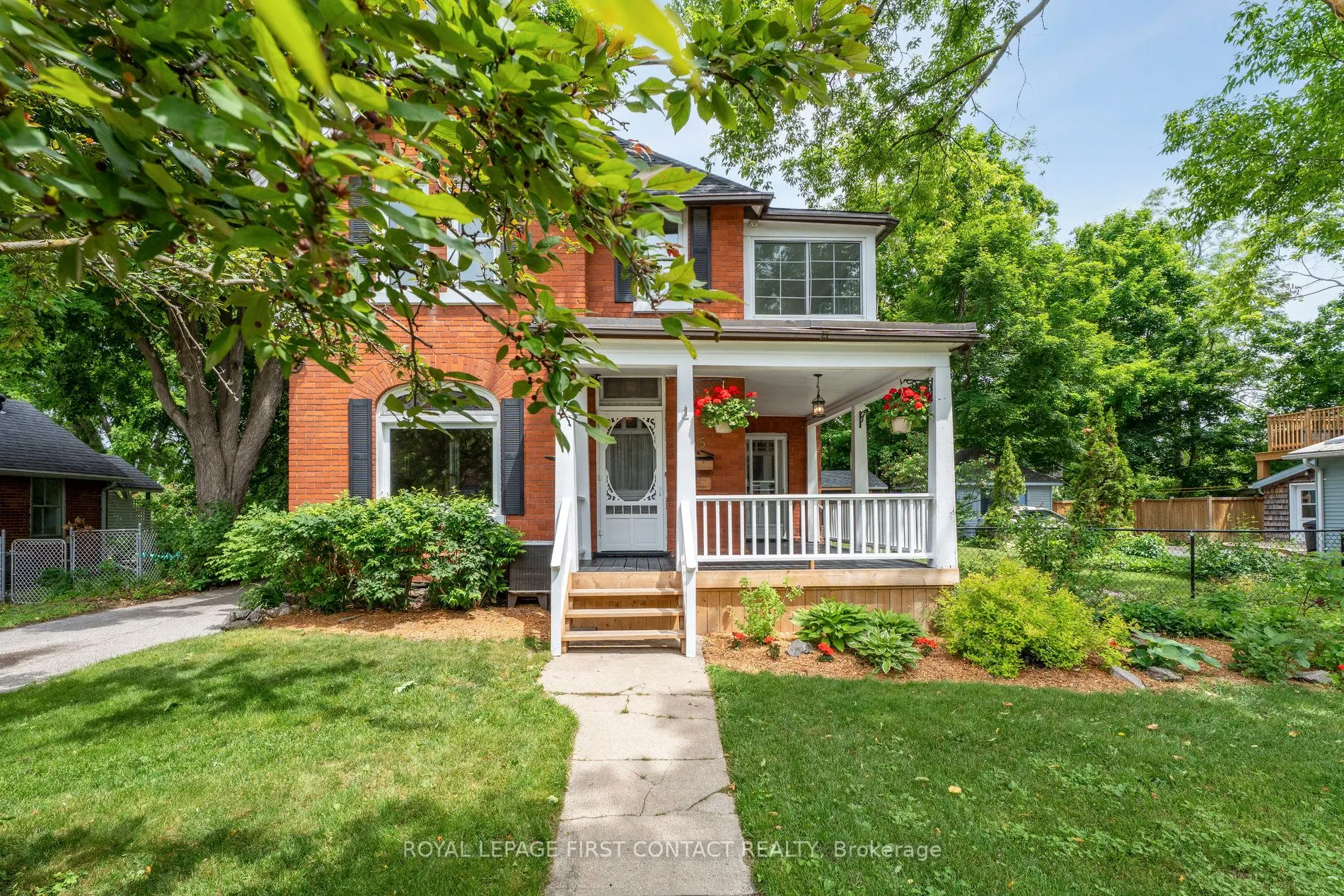 55 Burton Avenue, ON L4N 2R5