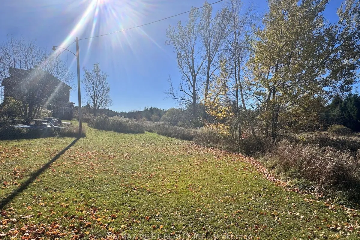 211 Queen Street, ON L0L 1P0