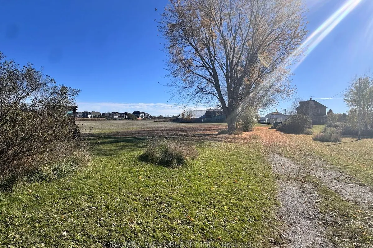 211 Queen Street, ON L0L 1P0