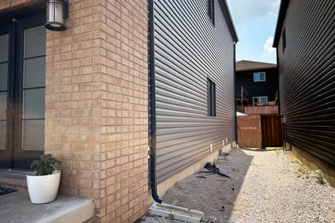 64 Mabern Street, ON L9J 0J2