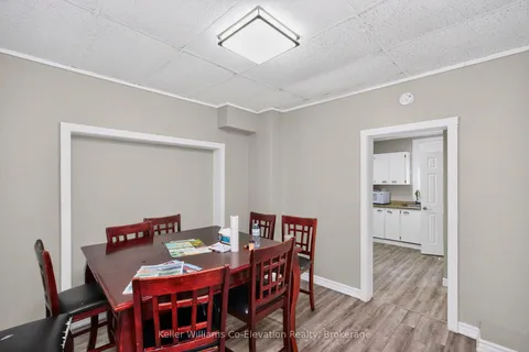 224 4th Street, ON L4R 3T5