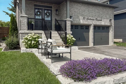 77 Lockerbie Crescent, ON L9Y 0Y8