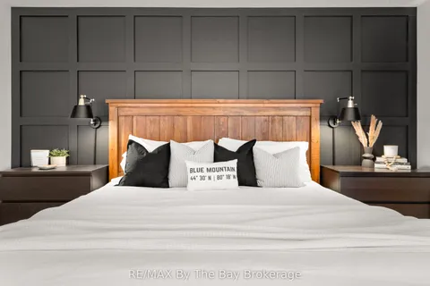 77 Lockerbie Crescent, ON L9Y 0Y8