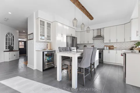 77 Lockerbie Crescent, ON L9Y 0Y8