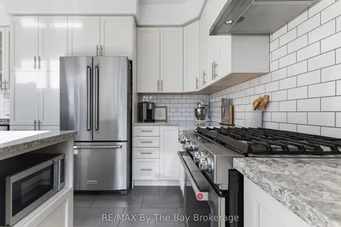 77 Lockerbie Crescent, ON L9Y 0Y8