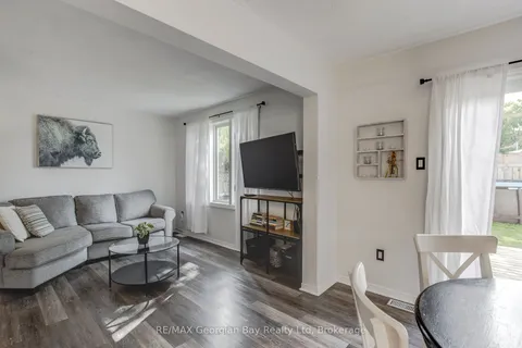 319 Ellen Street, ON L4R 2H1