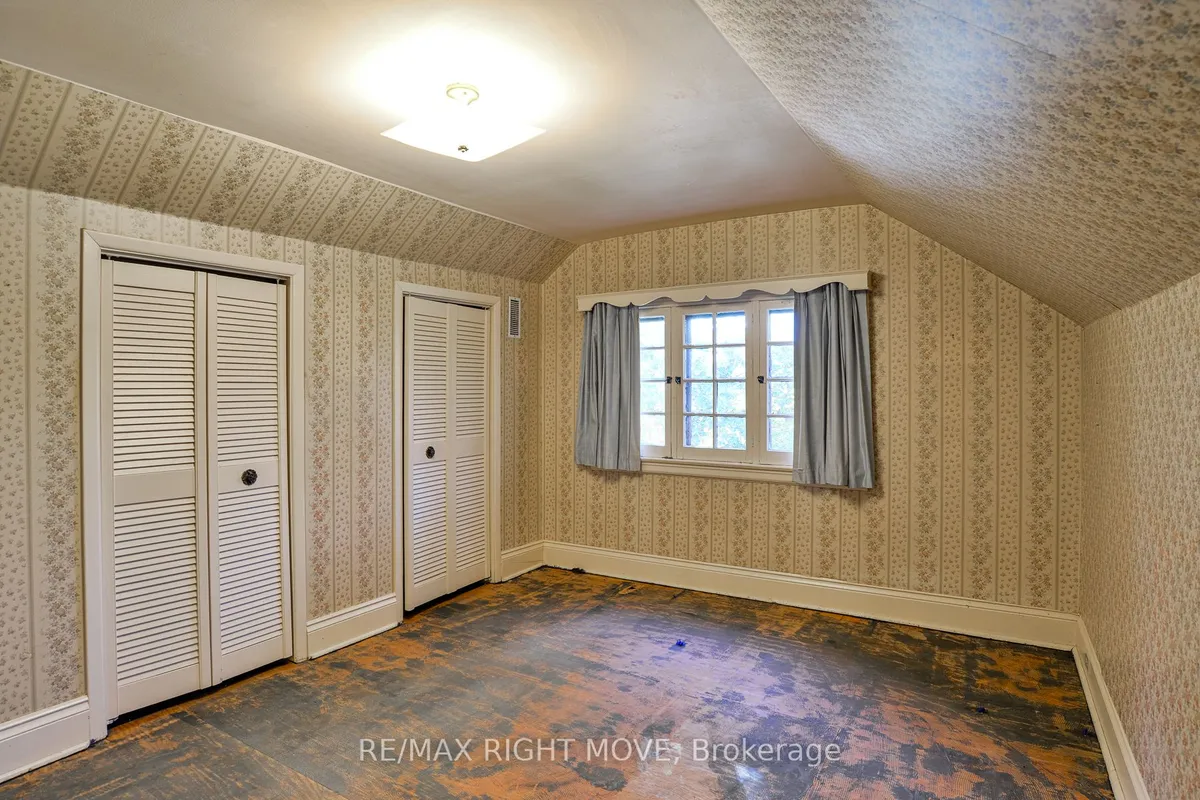 146 West Street, ON L3V 5C5