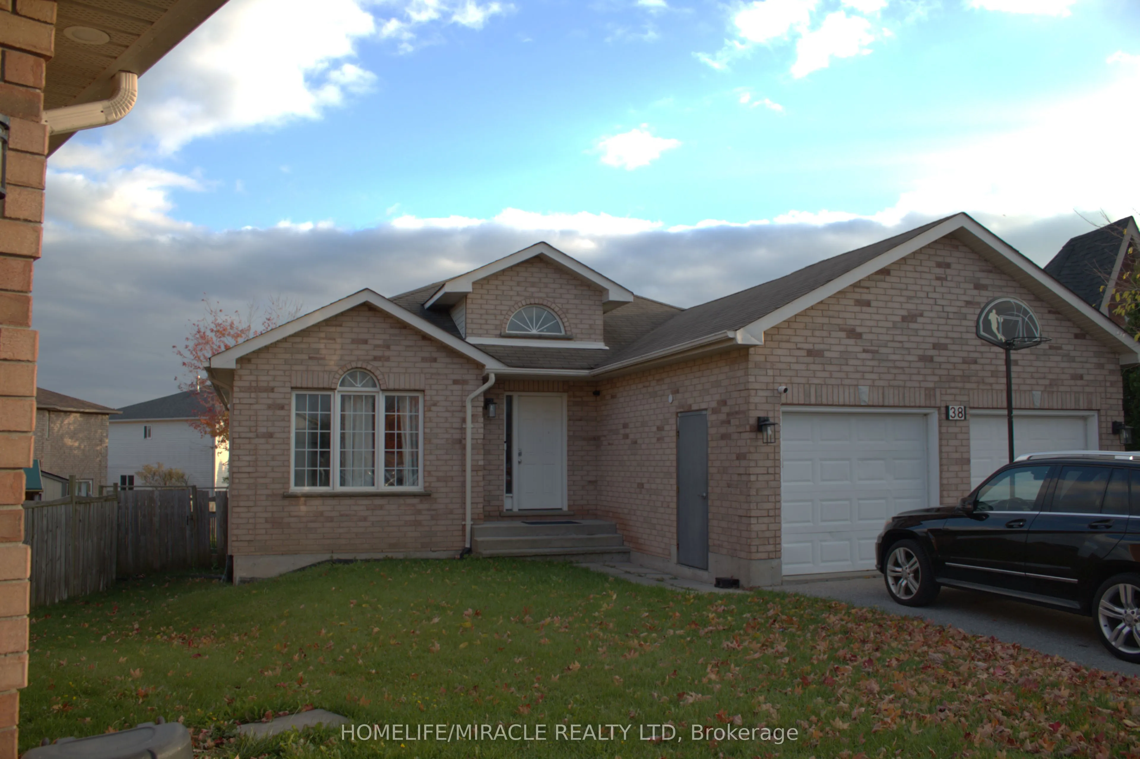 38 Dunsmore Lane, ON L4M 7A1