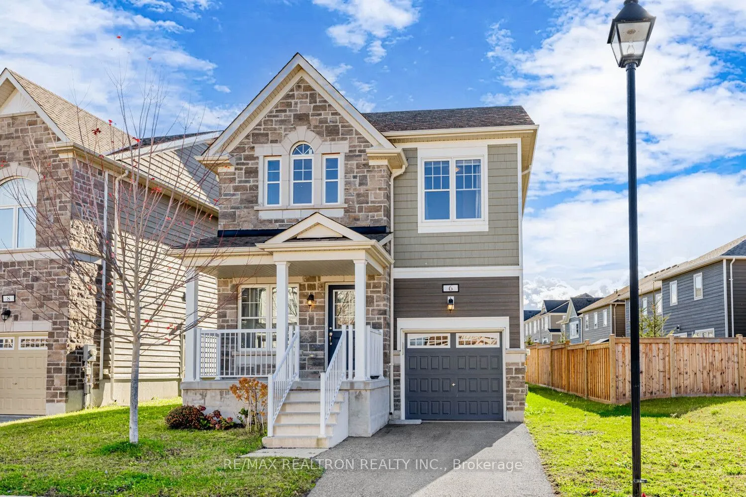 6 Bobolink Drive, ON L9Z 0J2