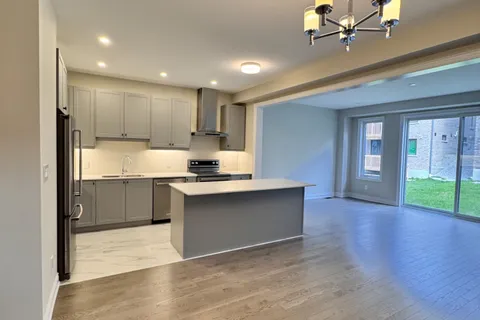 25 Bearberry Road, ON L9X 2E4