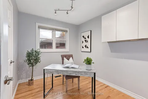 68 Alice Street, ON L9Y 3S1