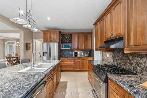 41 Paddy Dunn's Circle, ON L9X 0T2