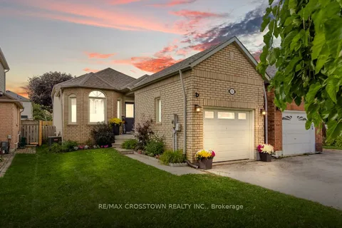 9 Aikens Crescent, ON L4N 8M6