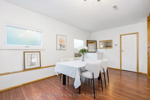 3 Courtland Street, ON L3V 1A4