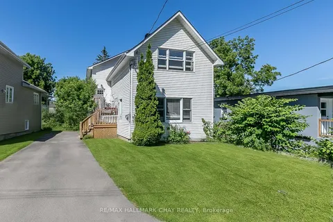 226 Queen Street, ON L4R 3H1