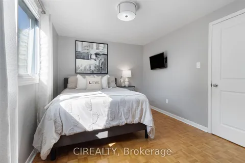 53 Christie Crescent, ON L4N 4V2