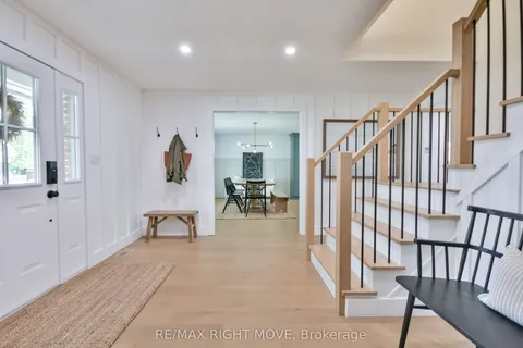 407 Bay Street, ON L3V 3X5