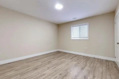 292 St Vincent Street, ON L4M 4A1