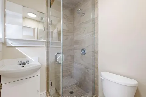 292 St Vincent Street, ON L4M 4A1