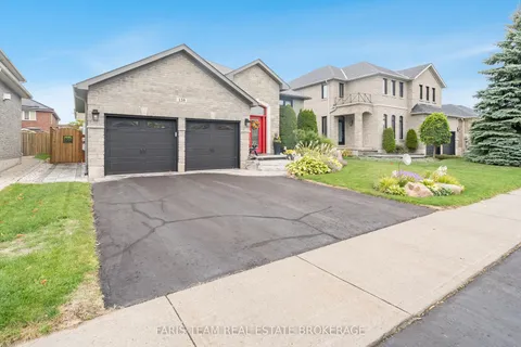 135 Sandringham Drive, ON L4N 0Y9