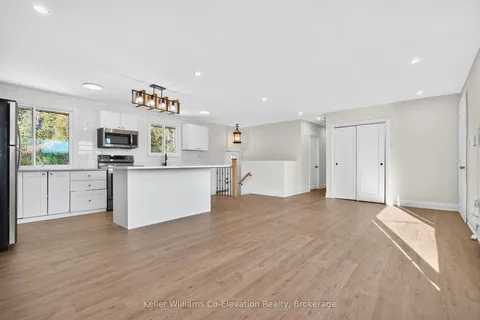 556 Champlain Road, ON L9M 0C2