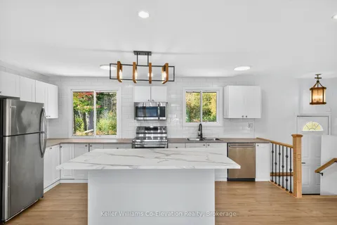 556 Champlain Road, ON L9M 0C2