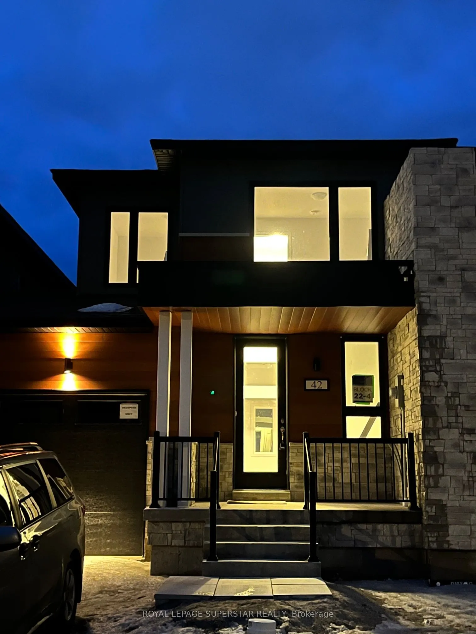 42 Eberhardt Drive, ON L9E 0K6