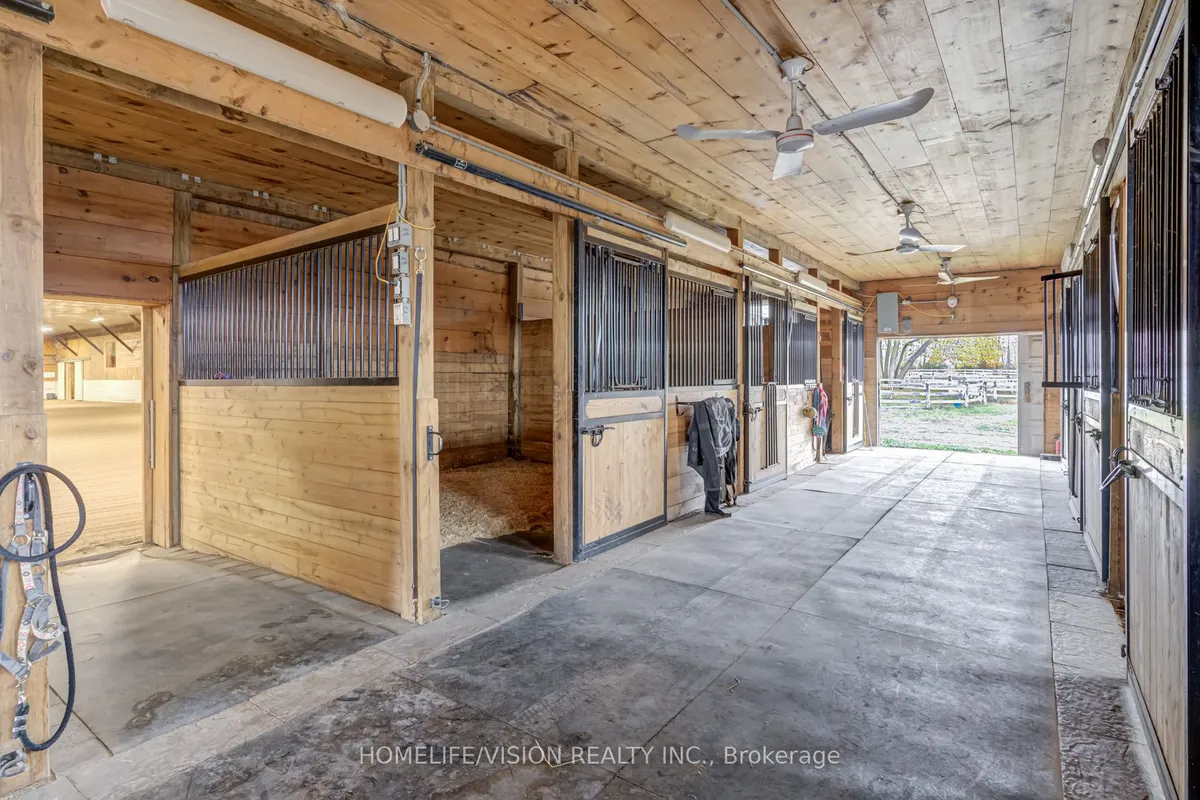 180 Courtland Street, ON L3V 6H7