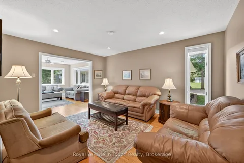 56 Robert Street, ON L9M 1K7