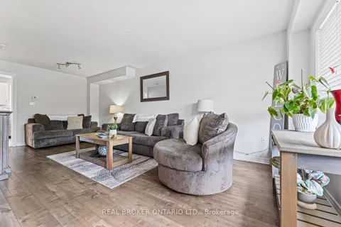 89 Bentley Crescent, ON L4N 0Z1