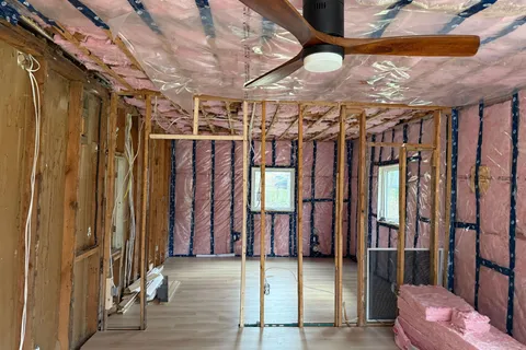 20 Sandell Street, ON L9Y 3Z1