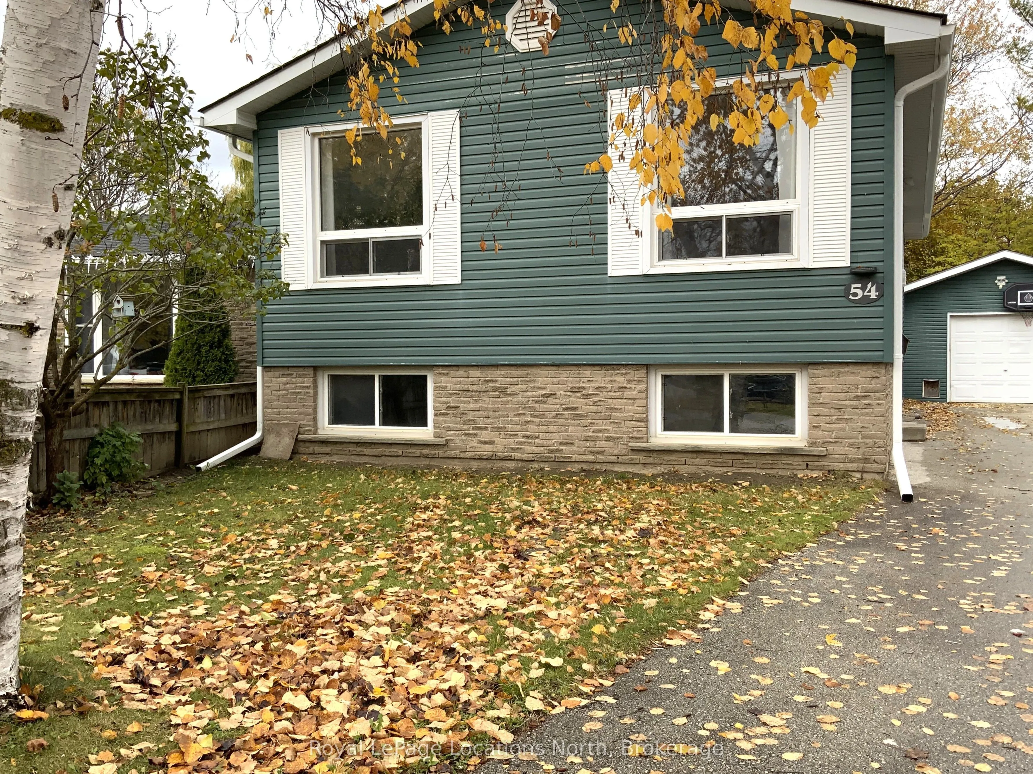 54 Courtice Crescent, ON L9Y 4G1