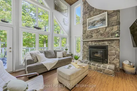 10 MUSQUAKE Court, ON L9M 1R2