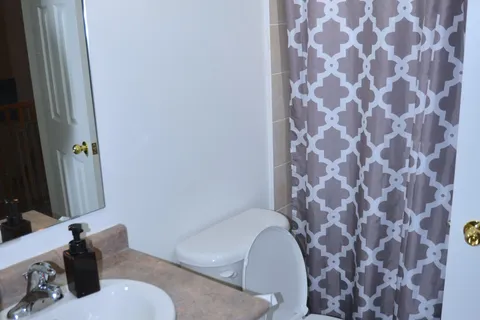 94 STANLEY Street, ON L4M 6V5