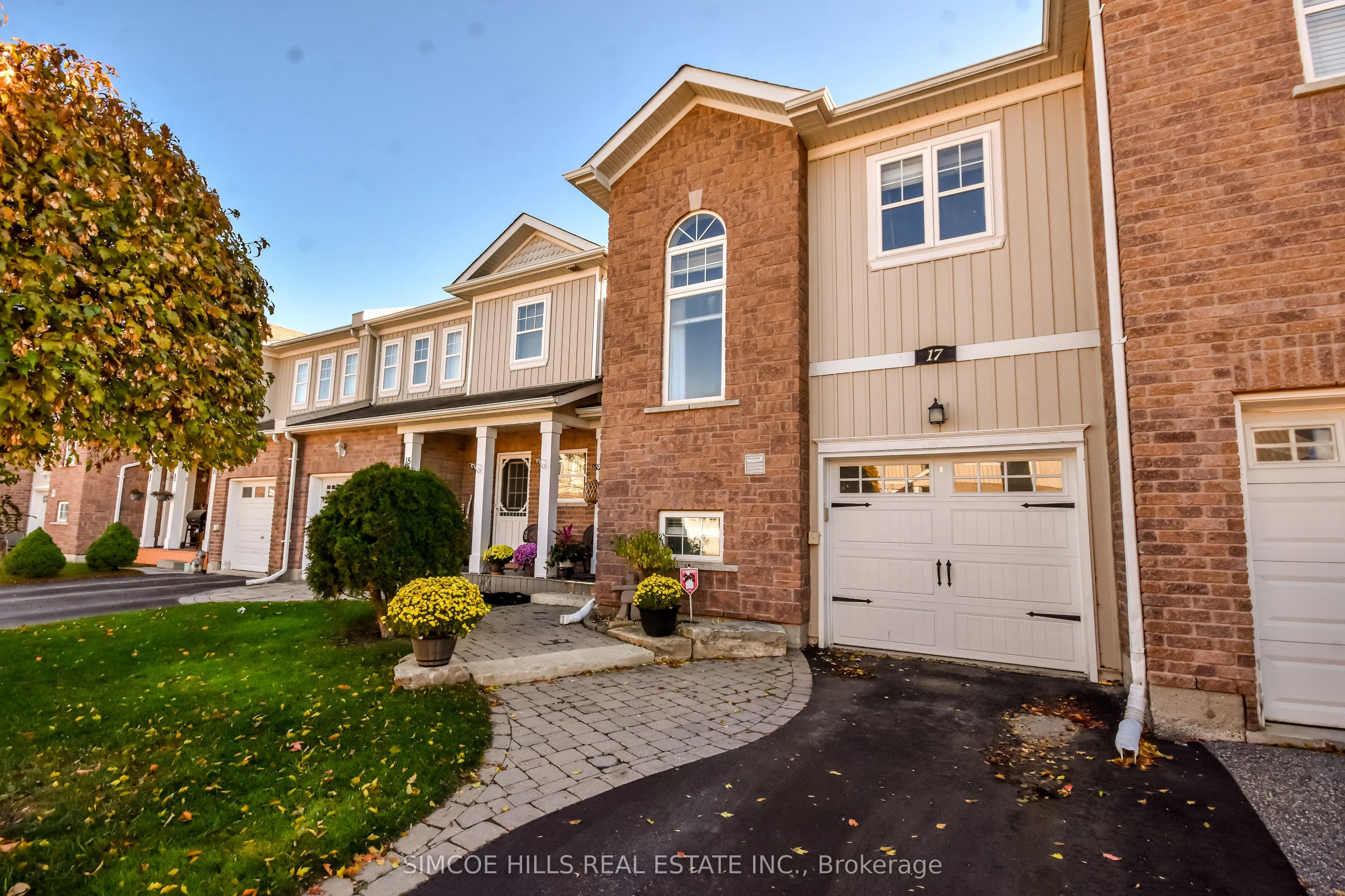 800 West Ridge Boulevard, ON L3V 0A1