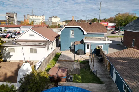 192 Fourth Street, ON L4R 3T4