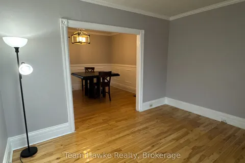 192 Fourth Street, ON L4R 3T4